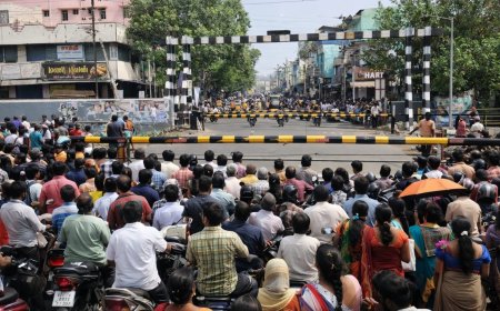 “நெரிசலும் அவதியும் தொடருமா? 1ம், 2ம் கேட் தீர்வு எப்போது?”