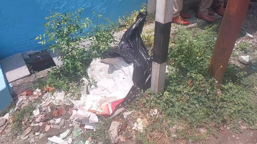 மின் கம்பம் அருகே கருப்பு பையில் எலும்புக்கூடு – தூத்துக்குடியில் பரபரப்பு.!