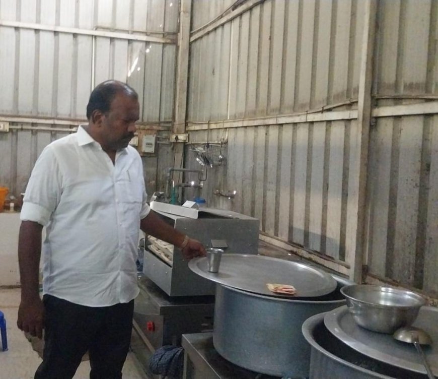 சுகாதார சீர்கேடு முதல் டோக்கன் முறைகேடு வரை... தூத்துக்குடி அம்மா உணவகத்தில்.!